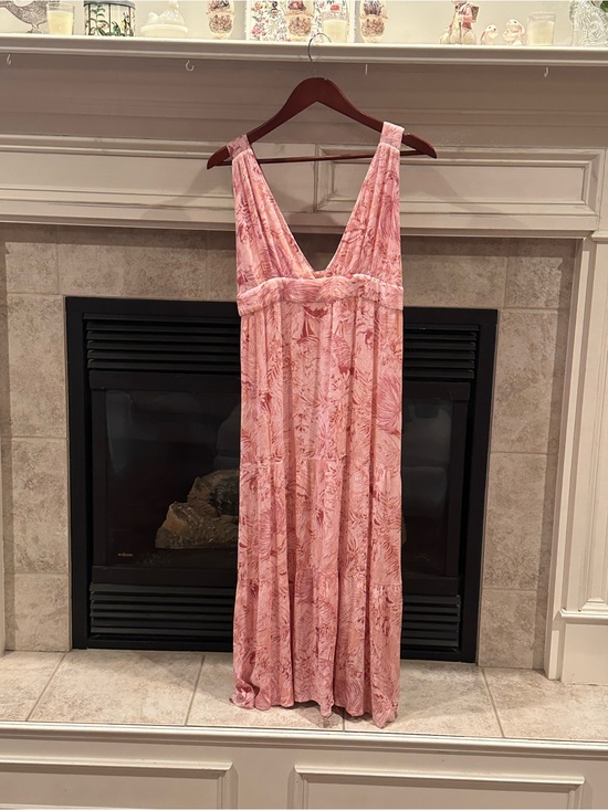 Lush Dresses & Skirts - Lush Deep V Neck Pink Floral Flowy Maxi Dress